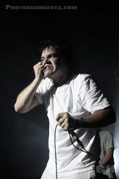 FUTURE ISLANDS - 2010-10-05 - PARIS - Point Ephemere - 